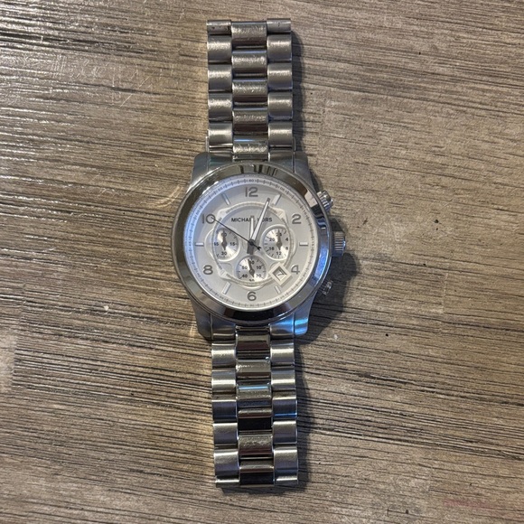 Michael Kors Metallic Silver Chronograph Watch - Picture 1 of 3